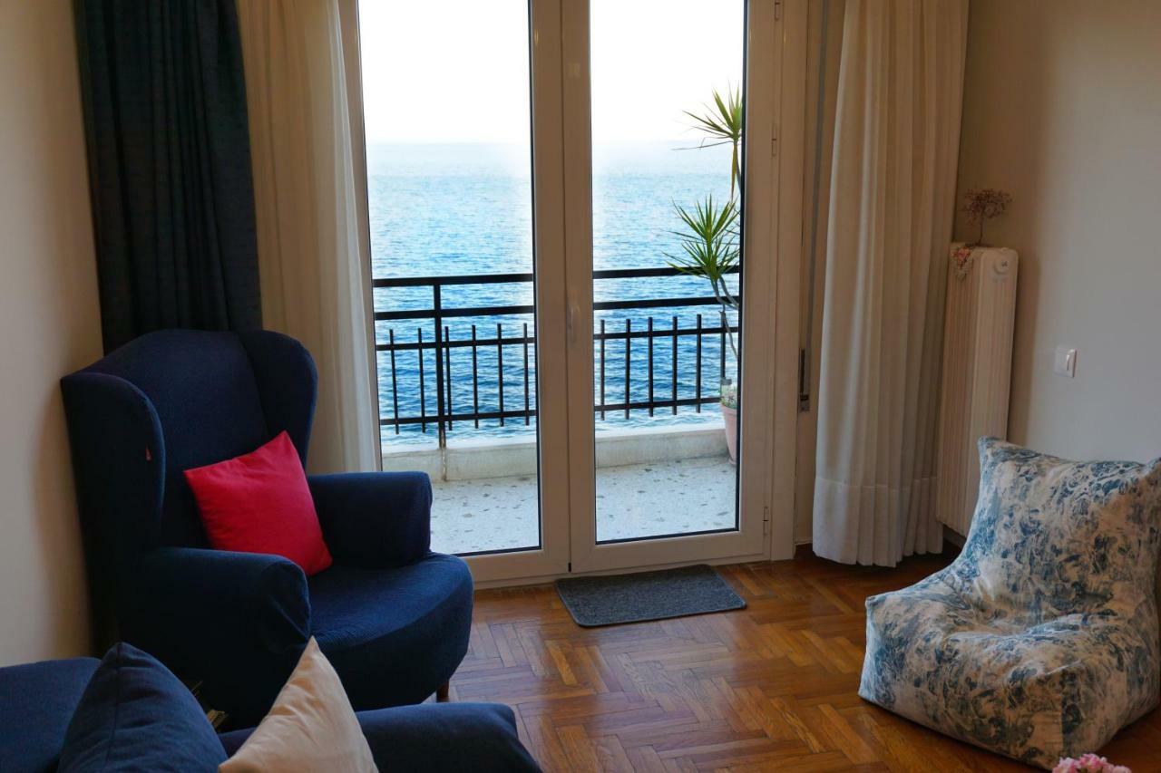 Seaview Apartment Piraeus Exterior photo